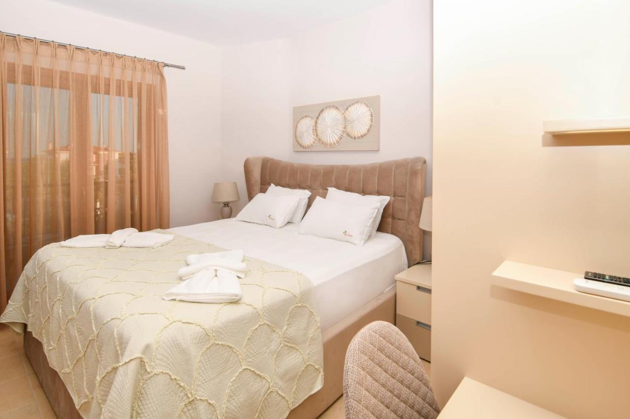 Villas Velizarius Akti Salonikiou Esterno foto